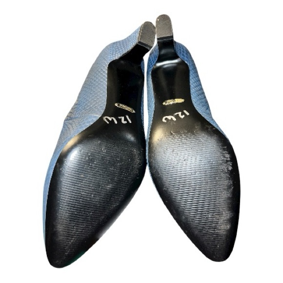 Vionic Madison Mia Blue Textured Pumps - Picture 5 of 9